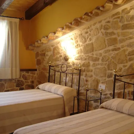 בית הארחה Casa Laure Y Mª Jose Arens de Lledo